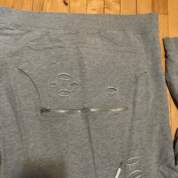 Men’s Distressed Hoodie - Picture 3 of 3